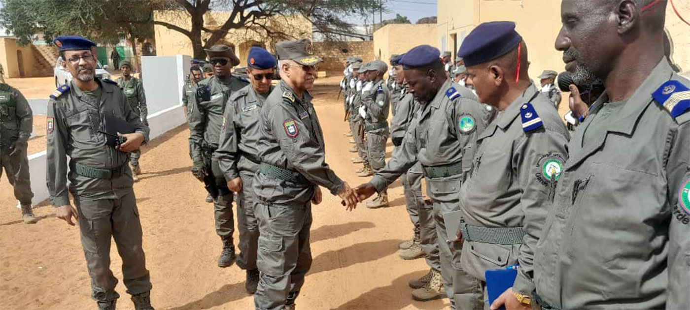 قائد أركان الحرس الوطني يؤدي زيارة للتجمع الجهوي رقم 2 في لعيون