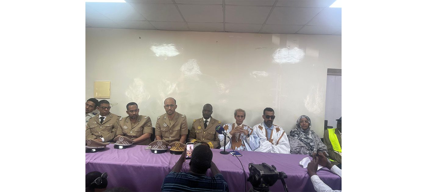 والي تيرس الزمور يعقد اجتماعا مع الفاعلين المحليين في الولاية