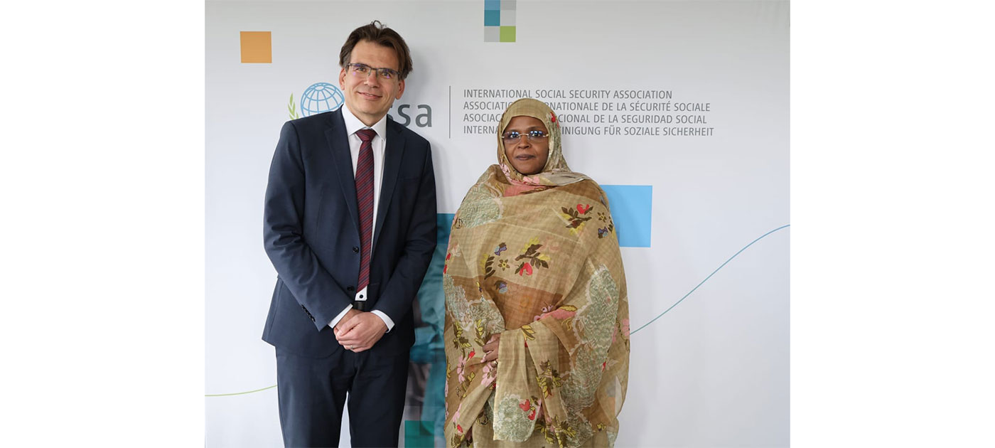 وزيرة الوظيفة العمومية تجري مباحثات مع مدير الجمعية الدولية للضمان الاجتماعي