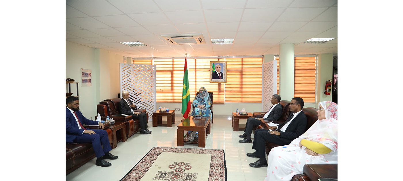 وزيرة التجارة والسياحة تستقبل السفير البرازيلي في موريتانيا