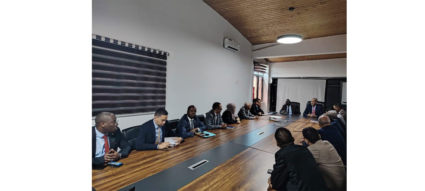 وزير المعادن والصناعة يدعو إلى التقيد بإجراءات ترشيد استهلاك الطاقة