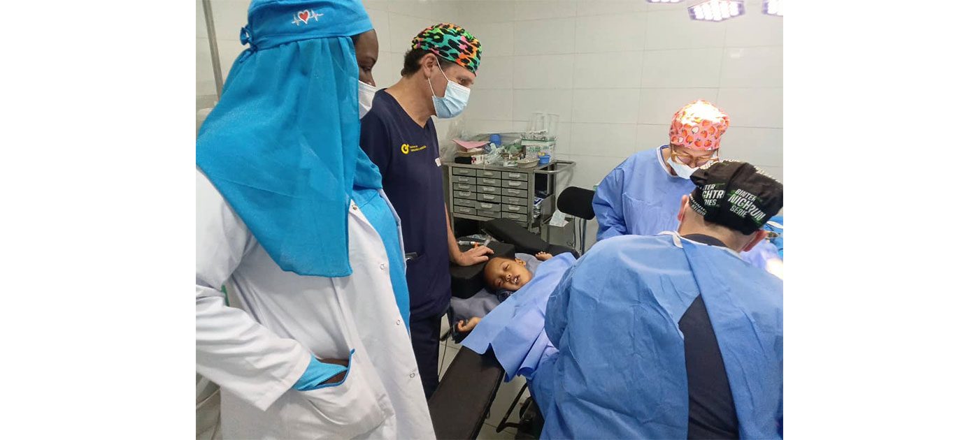 بلدية نواذيبو تطلق أياما صحية مجانية لجراحة المسالك البولية بالتعاون مع بعثة إسبانية