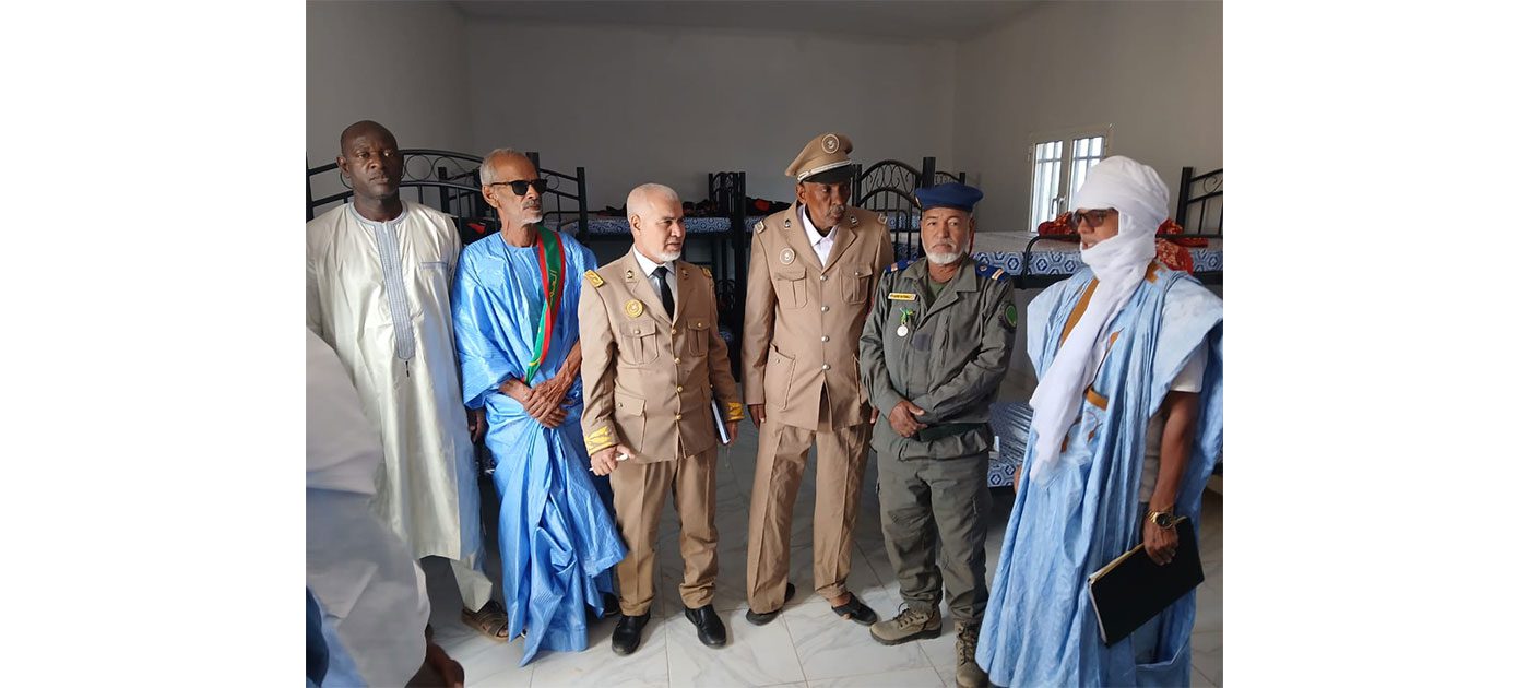 والي آدرار يزور مدينة أوجفت ويطلع على وضعية مؤسسة الحضانة