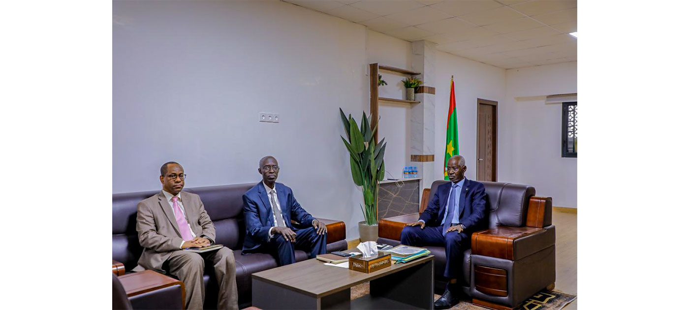 وزير العقارات يستقبل ممثل مجموعة البنك الإفريقي للتنمية في بلادنا