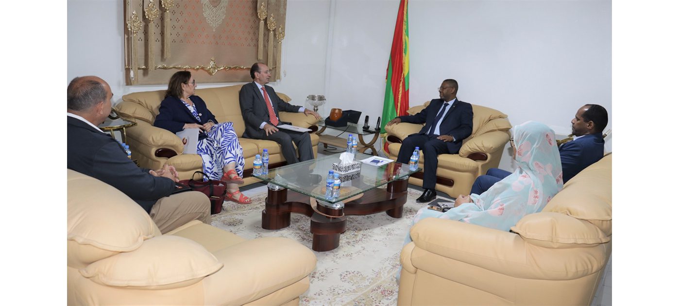 الوزير المنتدب لدى وزير الداخلية يستقبل السفير الإسباني في موريتانيا