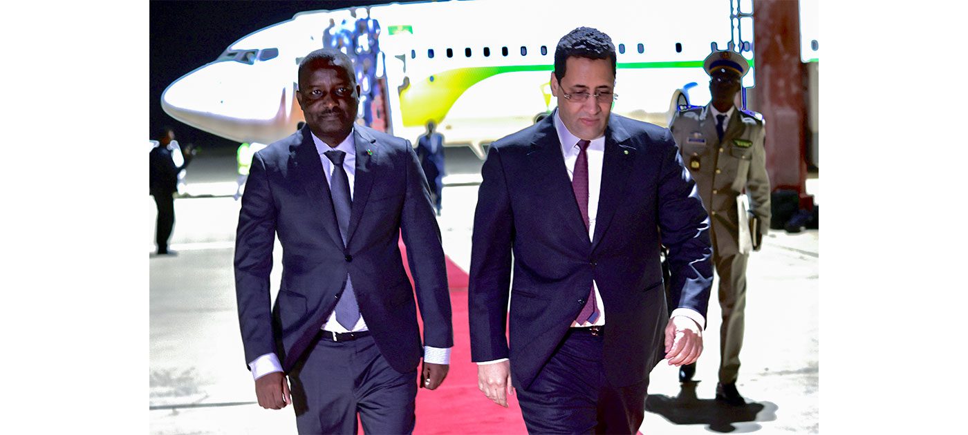 الوزير الأول يعود إلى نواكشوط قادما من الجزائر