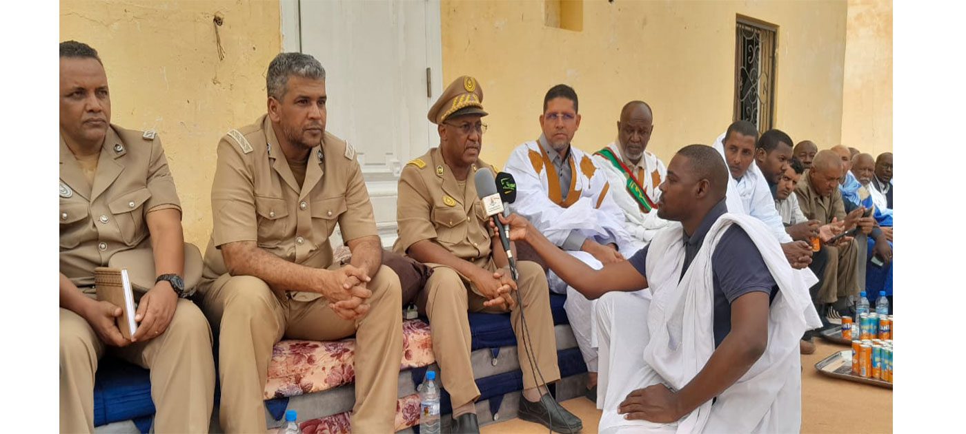 والي الحوض الغربي يدعو سكان الشريط الحدودي مع مالي إلى اليقظة والالتزام بإجراءات ترشيد الطاقة والمواد الغذائية