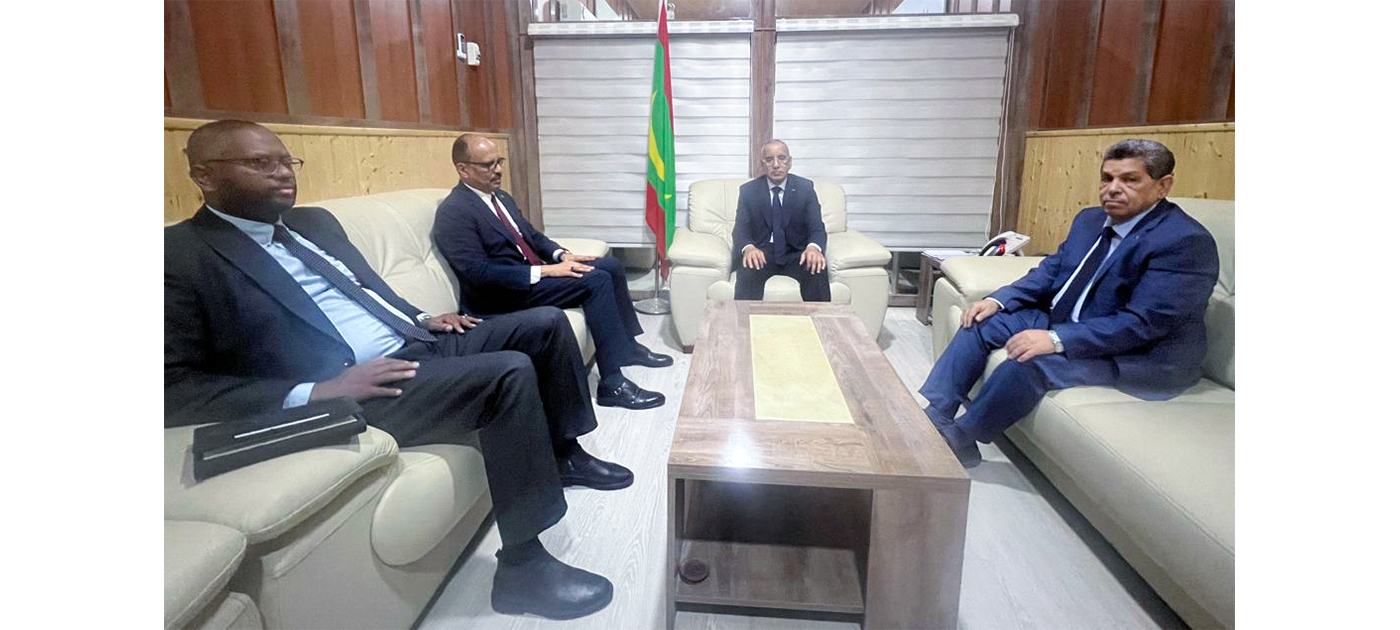 وزير الداخلية يلتقي القائم بالأعمال بالسفارة السودانية في موريتانيا