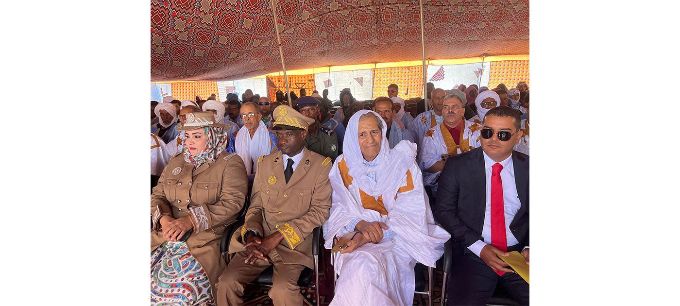 والي تيرس زمور يدشن مشروع ملعب افديرك ويطلع على الوضعية التربوية