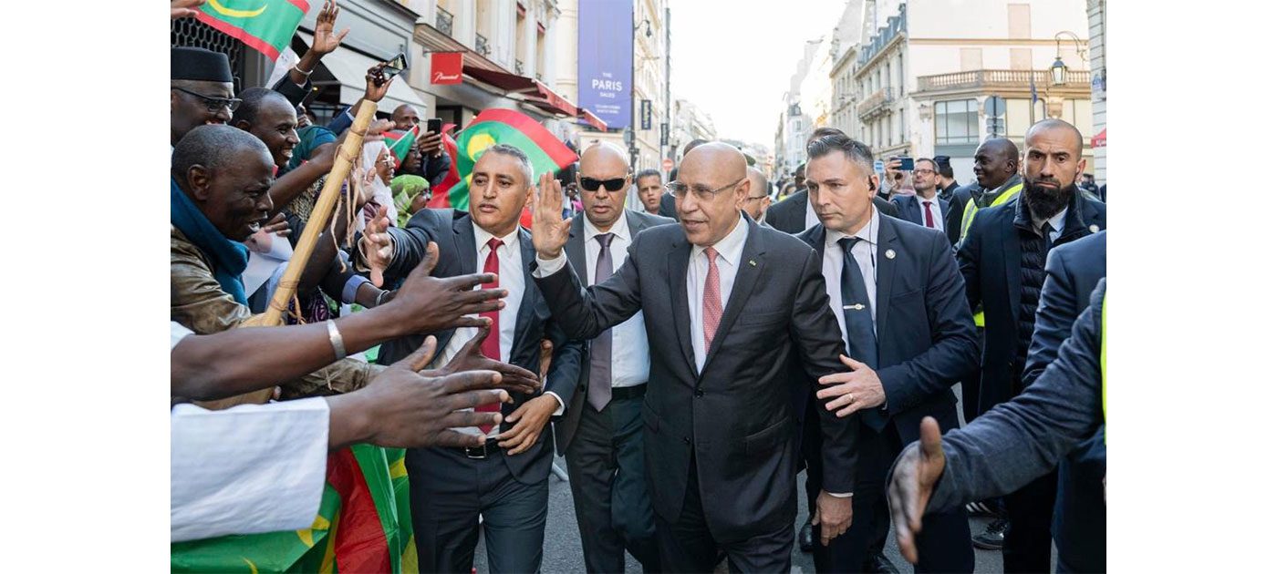 الجالية الموريتانية في باريس تنظم استقبالا حافلا لرئيس الجمهورية