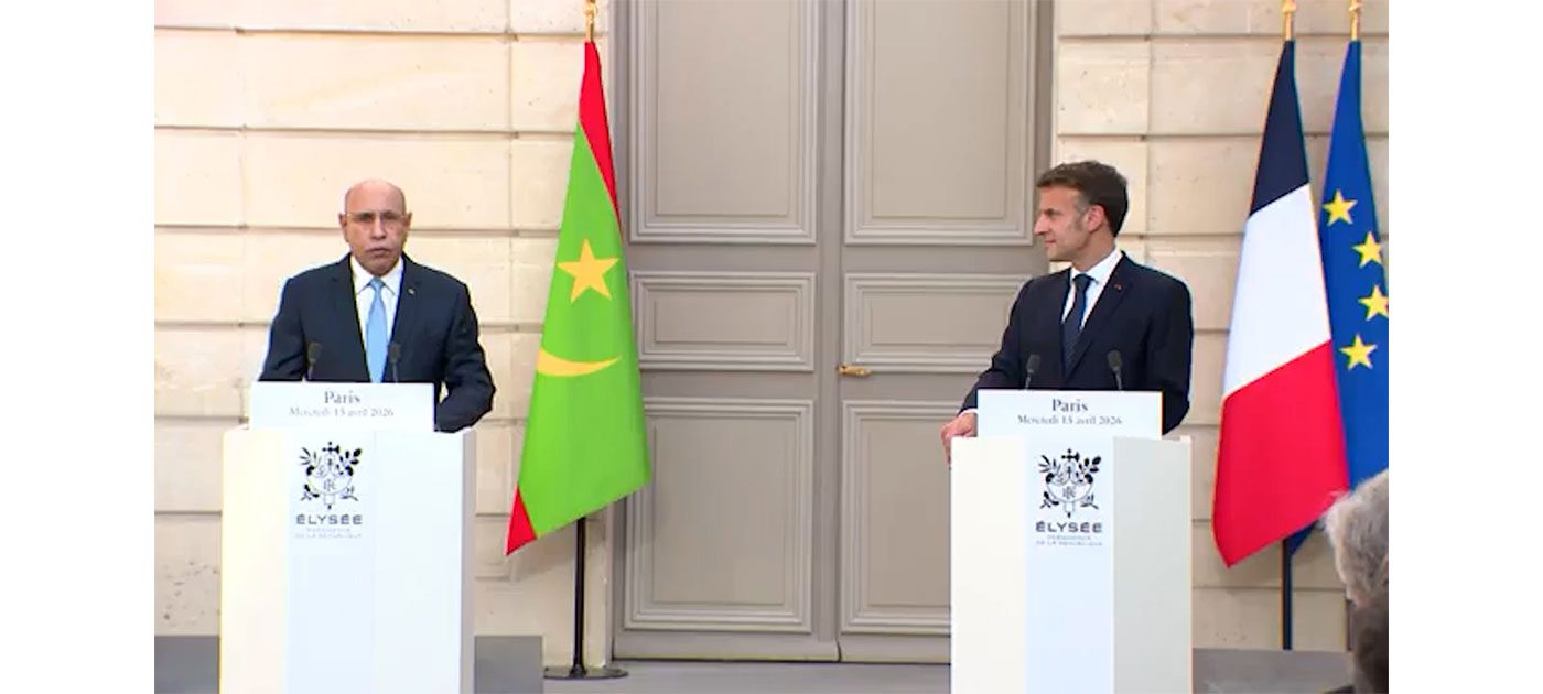 رئيس الجمهورية يعقد مؤتمرا صحفيا مشتركا مع نظيره الفرنسي