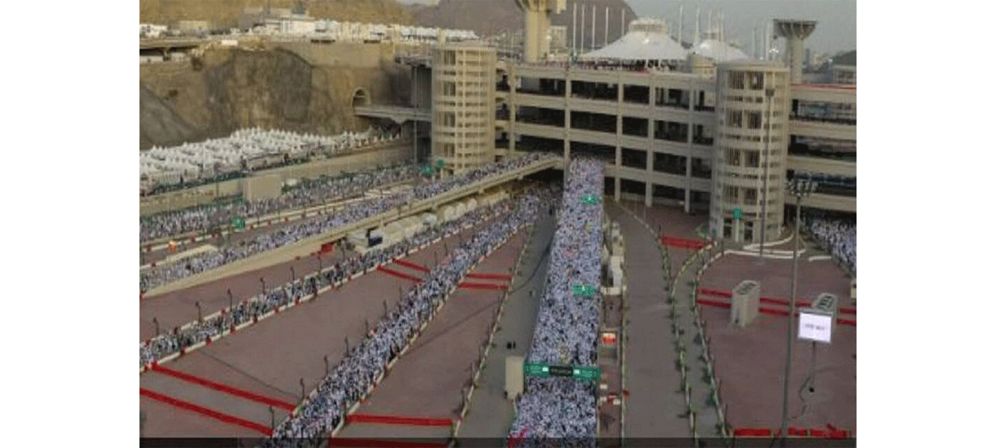 حجاجنا الميامين يواصلون أداء مناسك الحج في أول أيام عيد الأضحى المبارك