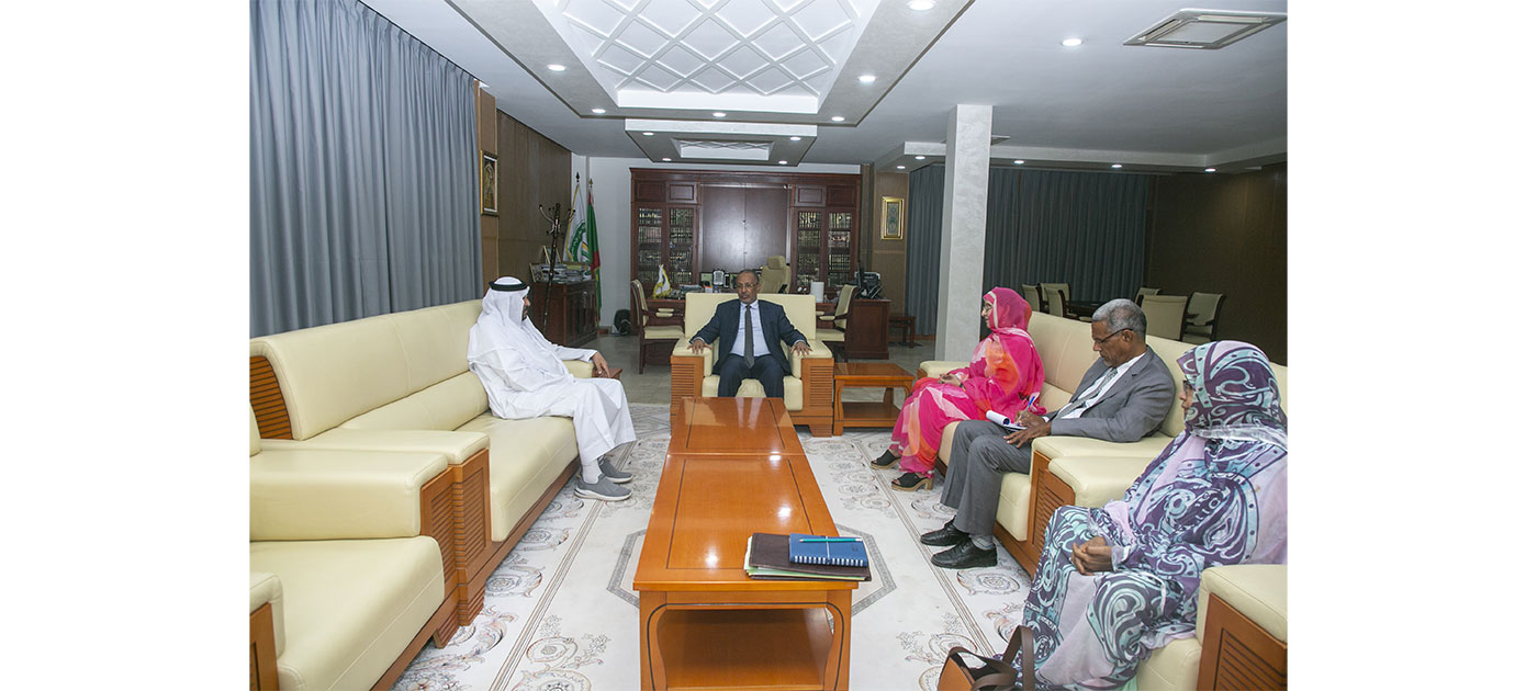 رئيس اتحاد أرباب العمل يلتقي سفير الإمارات العربية…