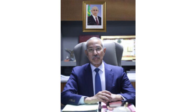 وزير الدفاع يعود إلى نواكشوط بعد المشاركة في منتدى شيانغشان الـ13 والمنتدى الصيني الإفريقي الرابع للسلام والأمن